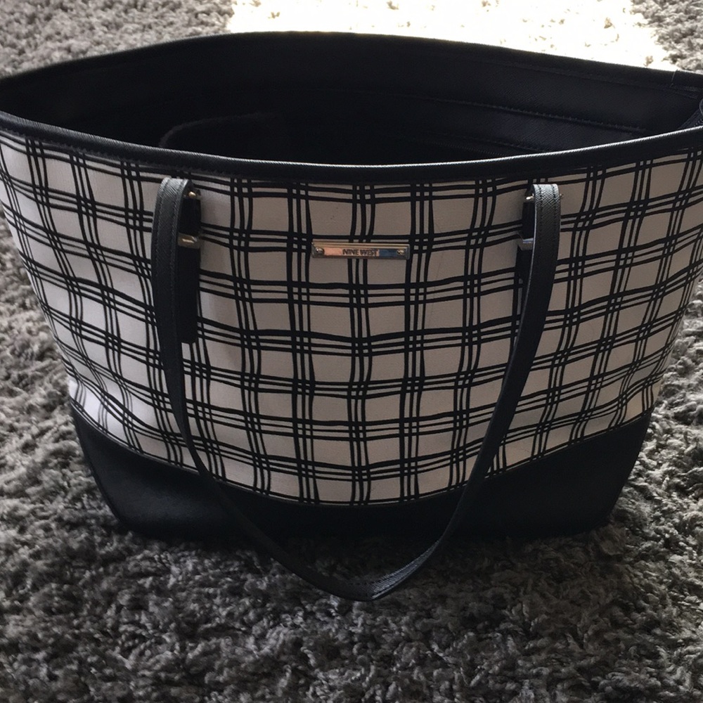 Nine West bag, black and white